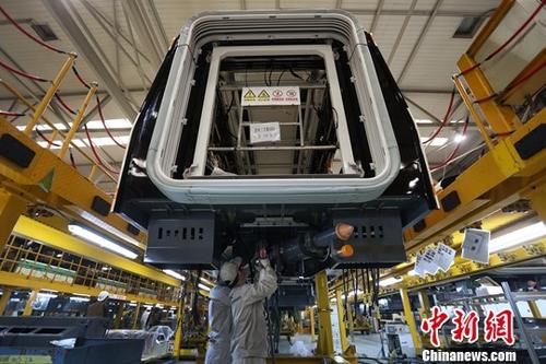 资料图：一家制造企业内的生产景象。<a target='_blank' href='http://www.chinanews.com/'>中新社</a>记者 泱波 摄
