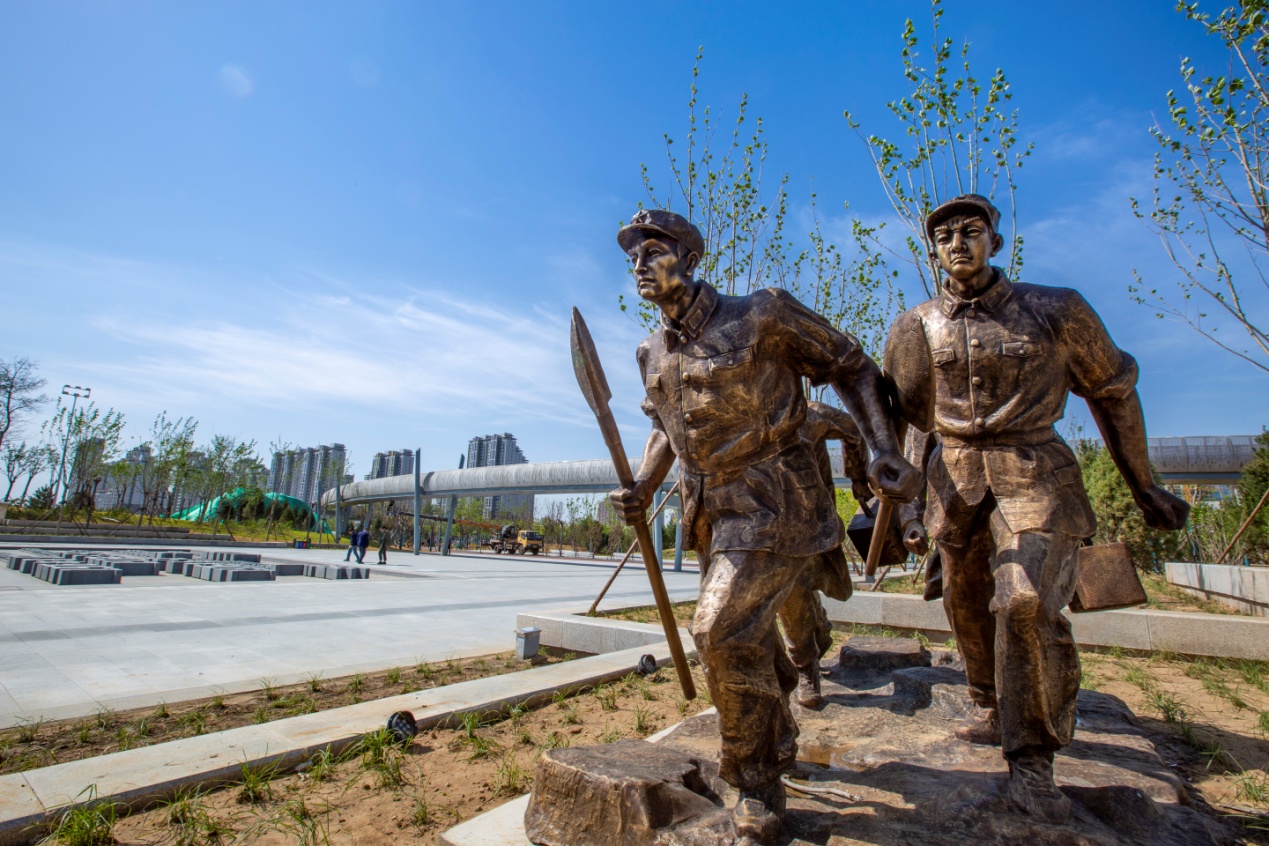 唐山市人民公园五一假期盛妆迎客