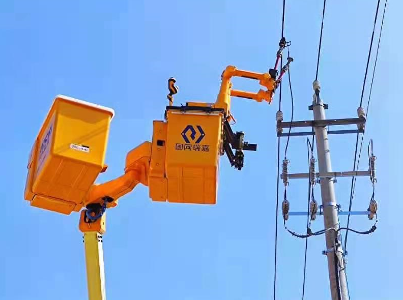 国网宁海县供电公司:实现机器代人智能带电作业 推进数字化班组建设