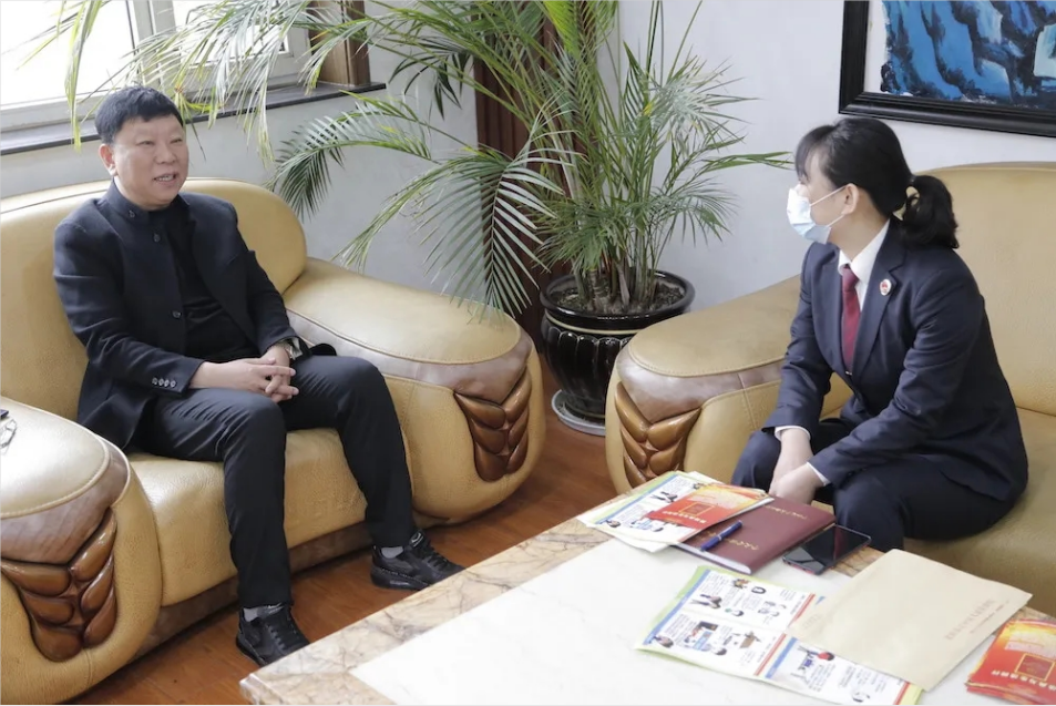 沈阳市辽中区人民检察院第二党支部百天进百企改善营商法治环境