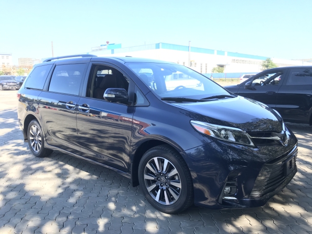 平行进口丰田塞纳到港现车低价预售