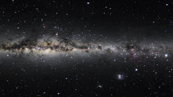 认真看！慢慢走进恒星船底座AG星，相当壮观