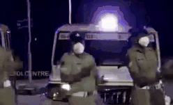 洗脑警告！印度警方跳宝莱坞风格防疫舞走红网络
