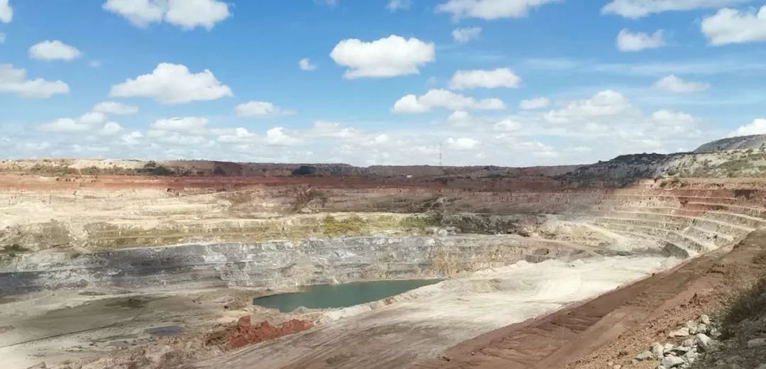 致敬最飒劳动者！奋斗在非洲的“金川人”