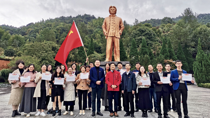 南昌市新建区第三中学：“学校是比家大一点的地方”