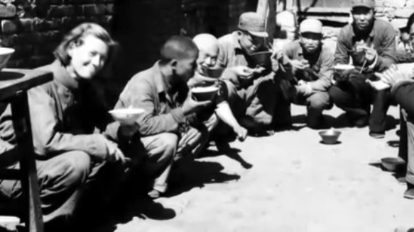 柯鲁克夫妇把在中国农村见闻写成书，让西方真正了解中国土改运动