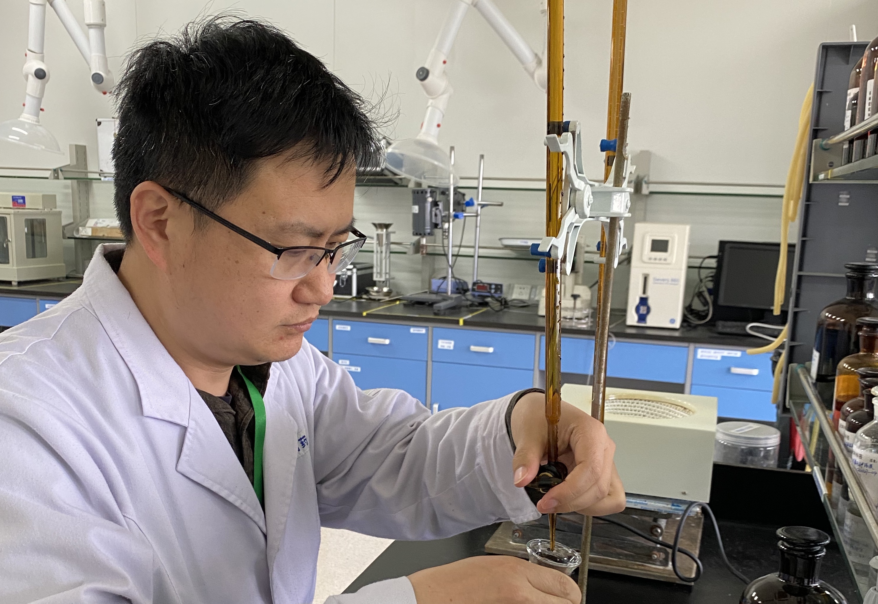 药物分析一线耕耘15载青岛百洋制药赵国栋荣获山东省五一劳动奖章