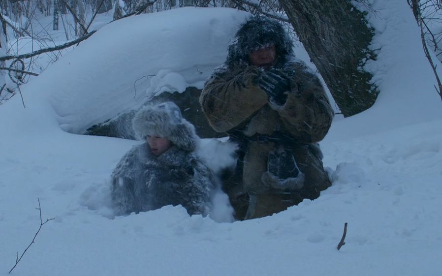 张艺谋最满意张译托孤戏雷佳音效仿葛优声线丨揭秘悬崖之上