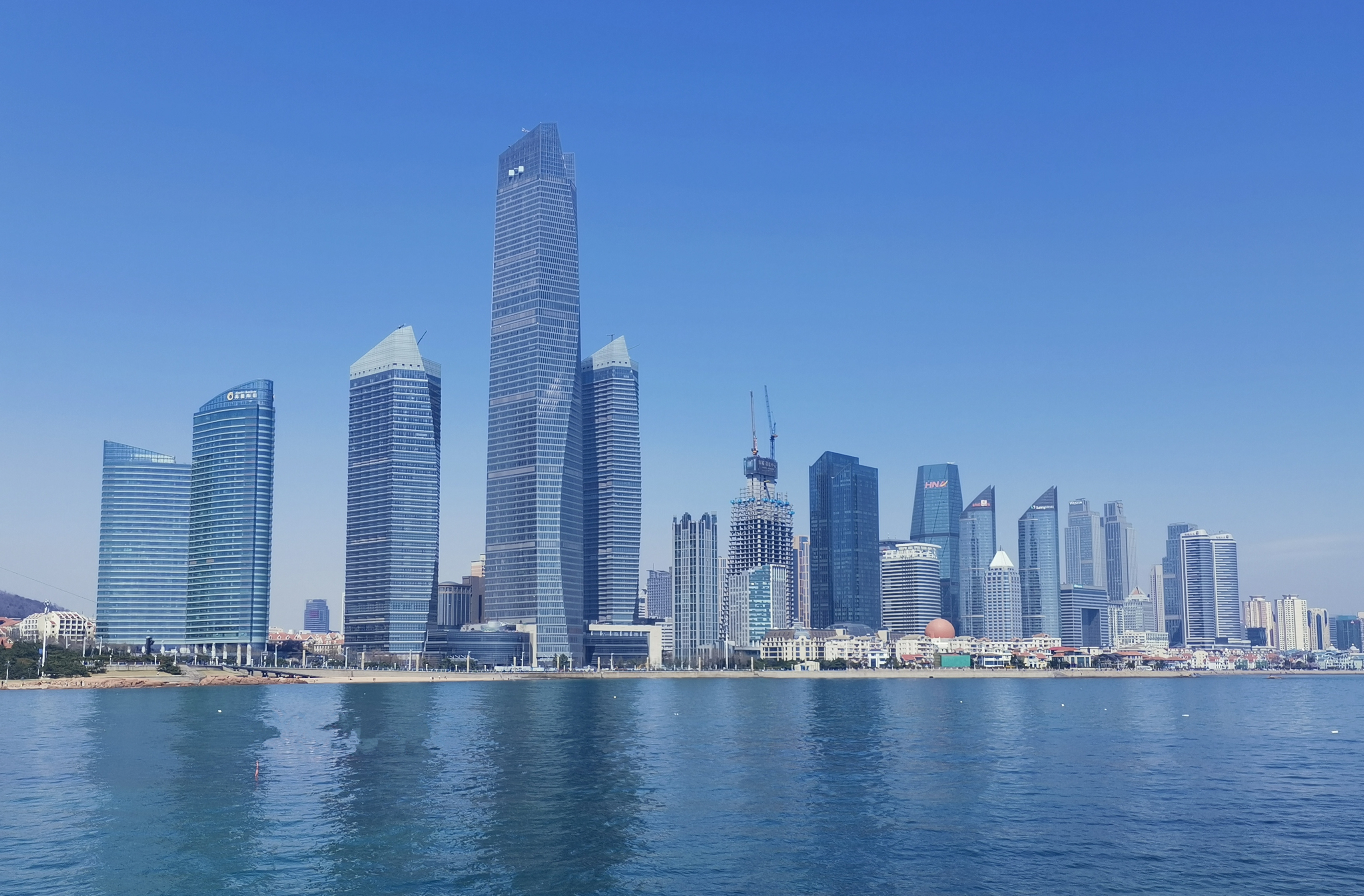 青岛国信集团总经理邓友成 荣获"青岛市劳动模范"称号凤凰网青岛_凤凰