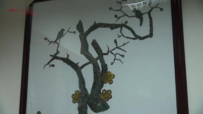 古稀老人用古钱币作画 创作百余幅作品_凤凰网视频_凤凰网