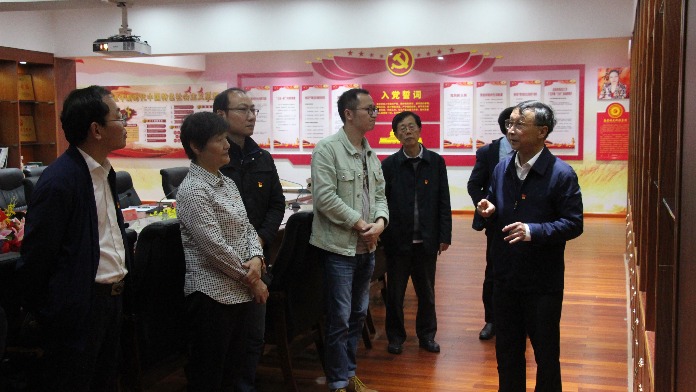 党史学习教育省委巡回指导组在江西新能源科技职业学院指导工作