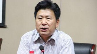 王登峰畅谈学校<em>体育</em>理想状态，根据学生的兴趣开设<em>课程</em>