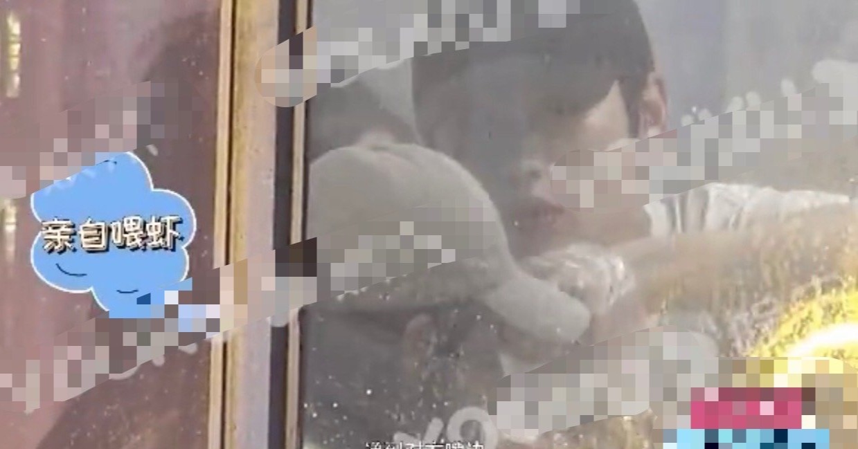 邢昭林与女子一同返回酒店 恋情疑曝光