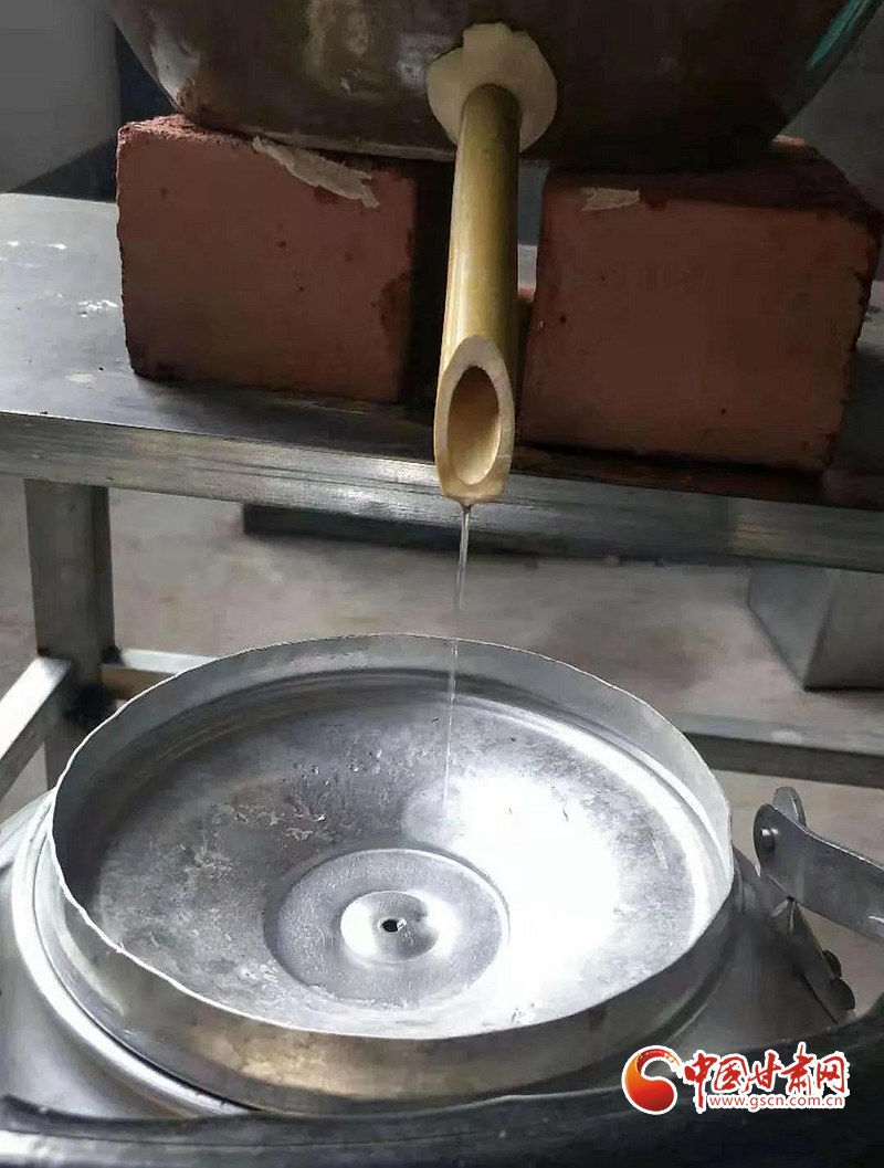 一碗青稞酒 绵甜迎远客