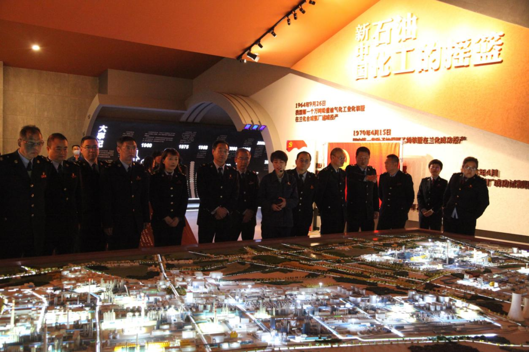 “五四”火炬点亮青春之光 甘肃税干这样迎青年节