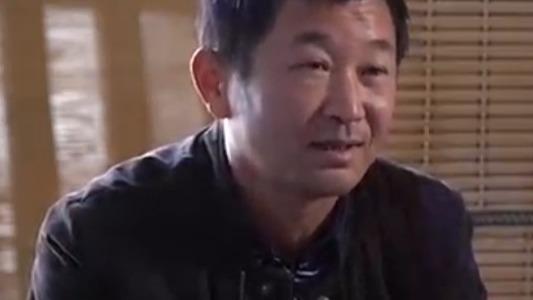 男子在北京靠开面包车拉货为生：挣钱还完债就回老家