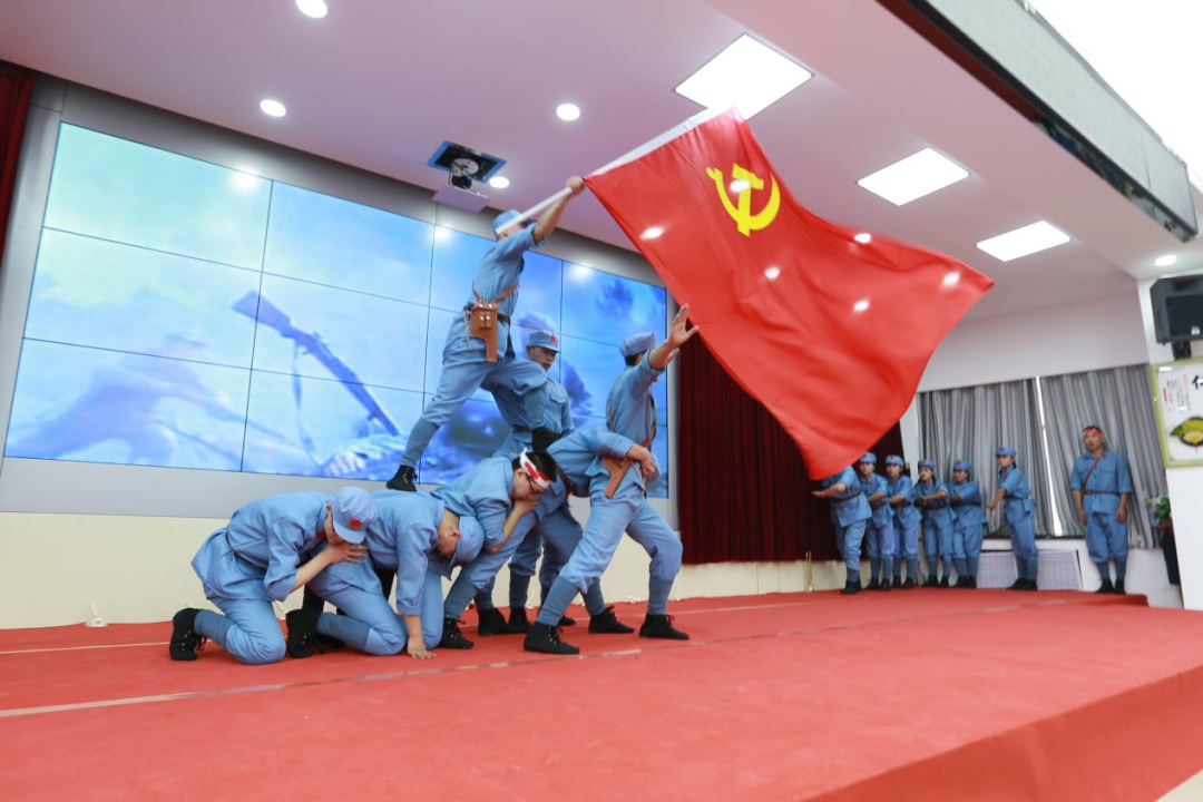 “五四”火炬点亮青春之光 甘肃税干这样迎青年节