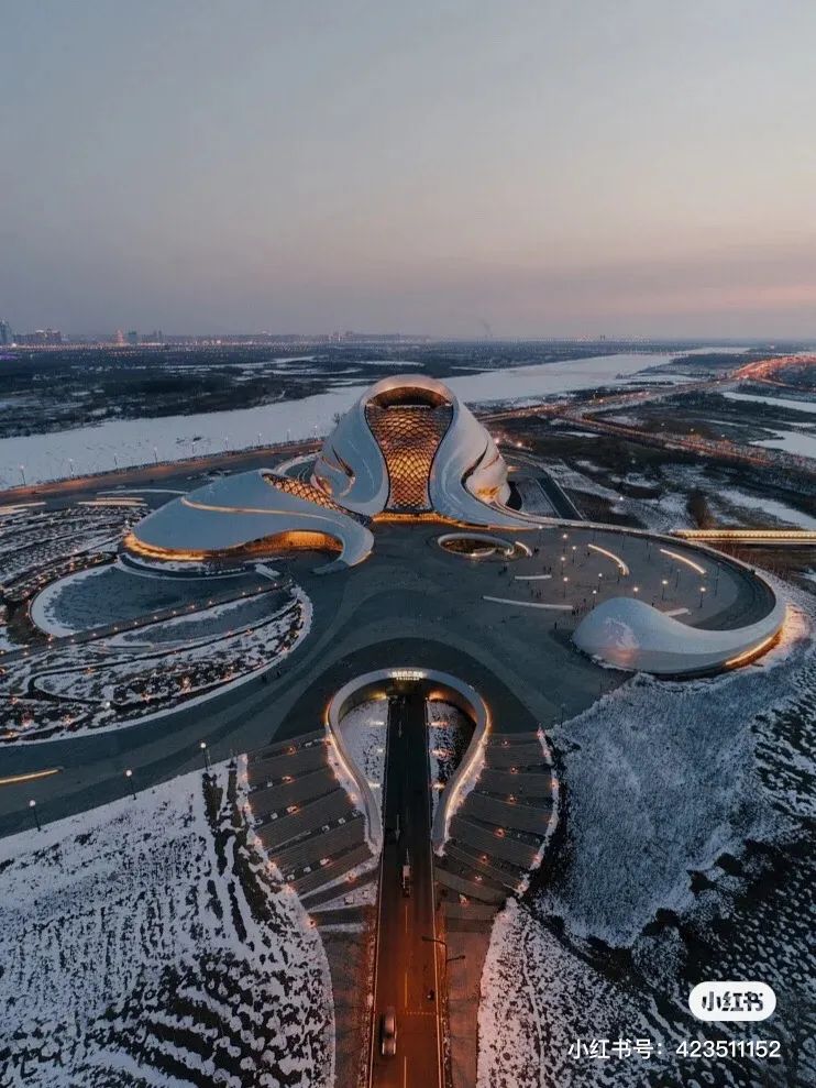 △ 哈尔滨大剧院。图by 小红书“423511152”
