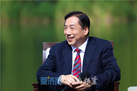 央视聚焦万亿城市新征程，孙立成代表济南发出邀约：共谋发展，济南期待你的到来！