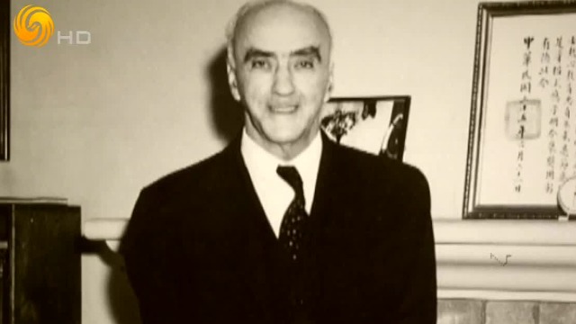 司徒雷登被日本关押，成了日本与美国博弈的筹码，在狱中他写下了六部书稿