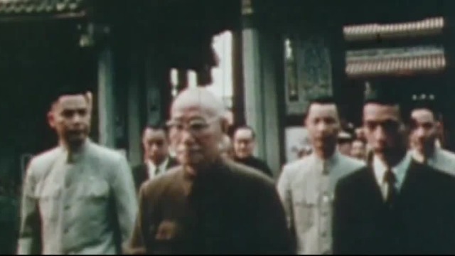 1969年，蒋介石遭遇意外车祸，出事后在车上依然严肃