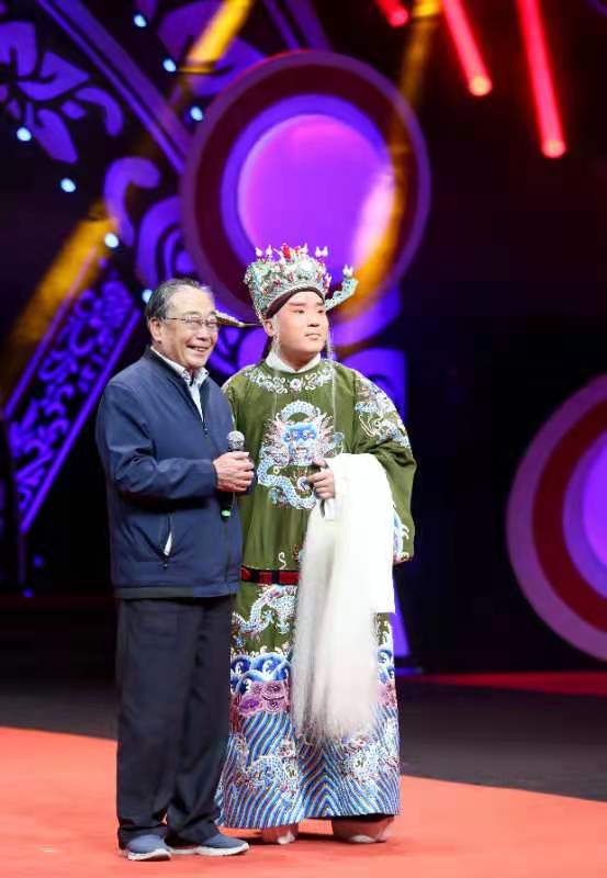 优秀青年晋剧演员郝文龙:艺无止境 不懈努力