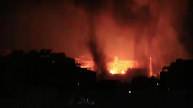 现场：以色列炸毁哈马斯最高领导人住所