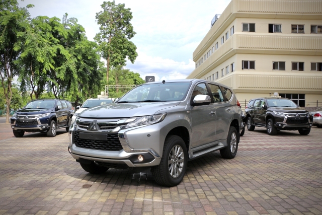 19款帕杰罗劲畅丝绒版现车 最低售价26w