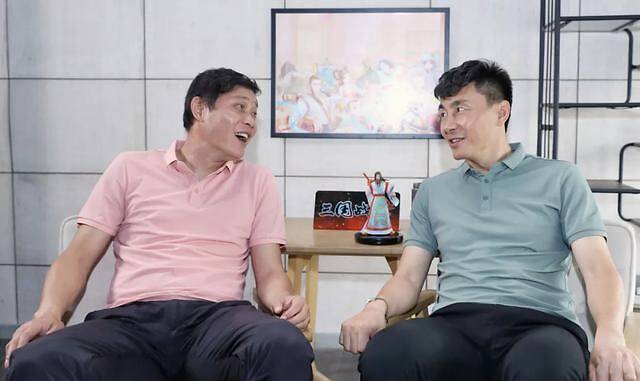 范志毅和李玮峰直言不讳，谈到了中国足球的方方面面。