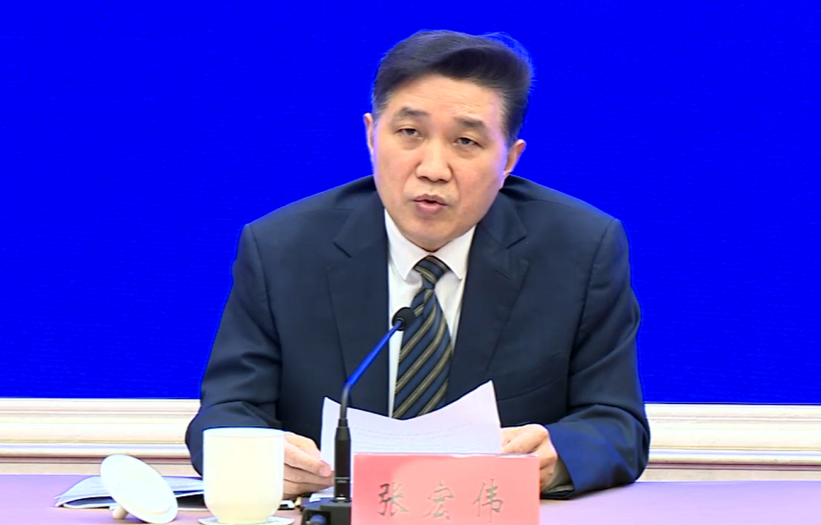 省人社厅副厅长张宏伟介绍,近年来,江苏就业规模持续扩大,就业结构