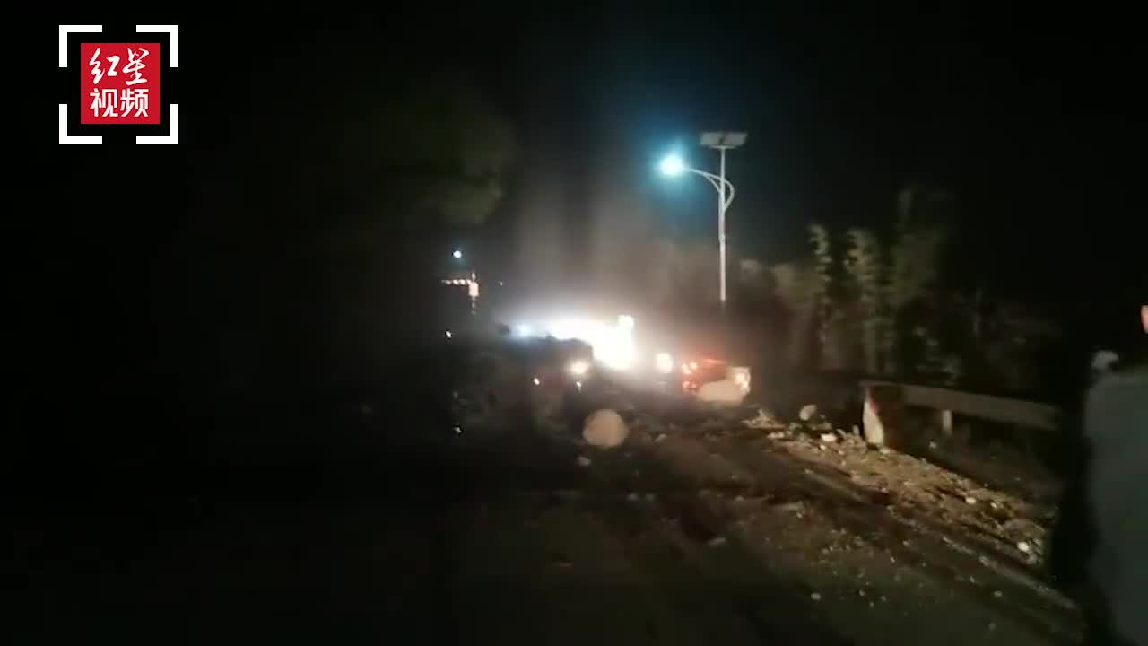 漾濞县称民众聚集在广场 “当地可能全县城停电”