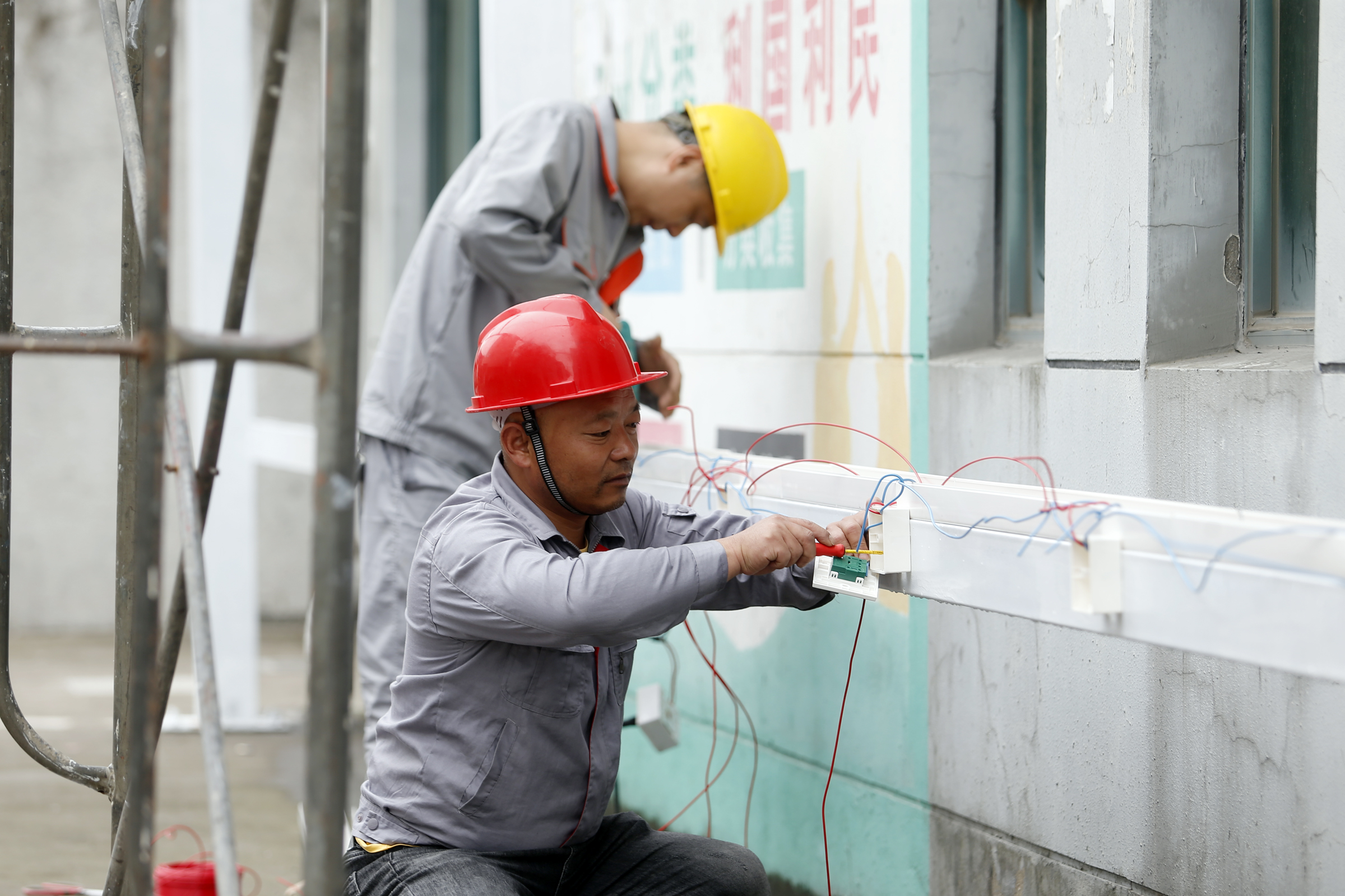 国网宁波供电公司：推进小区电动自行车智能充电站建设