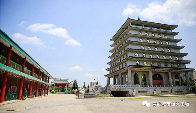 加拿大”湛山精舍“下院、位于尼亚加拉大瀑布旁的万佛宝塔寺。