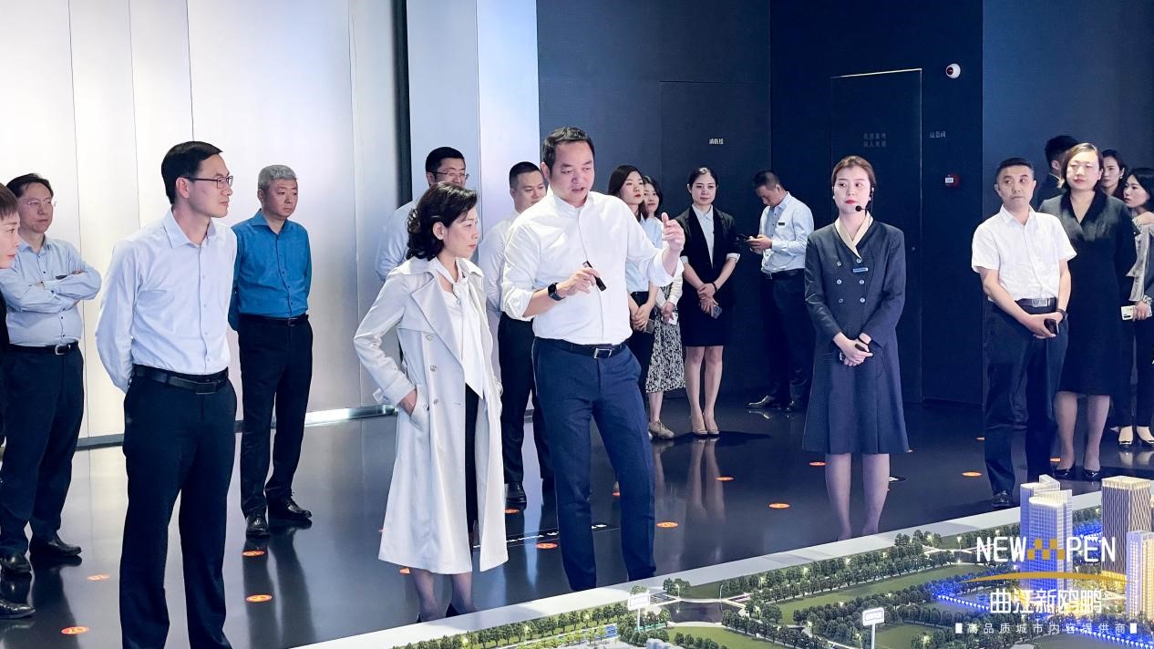 遂宁市常委,市委宣传部部长涂虹一行到访曲江文化产业集团及曲江
