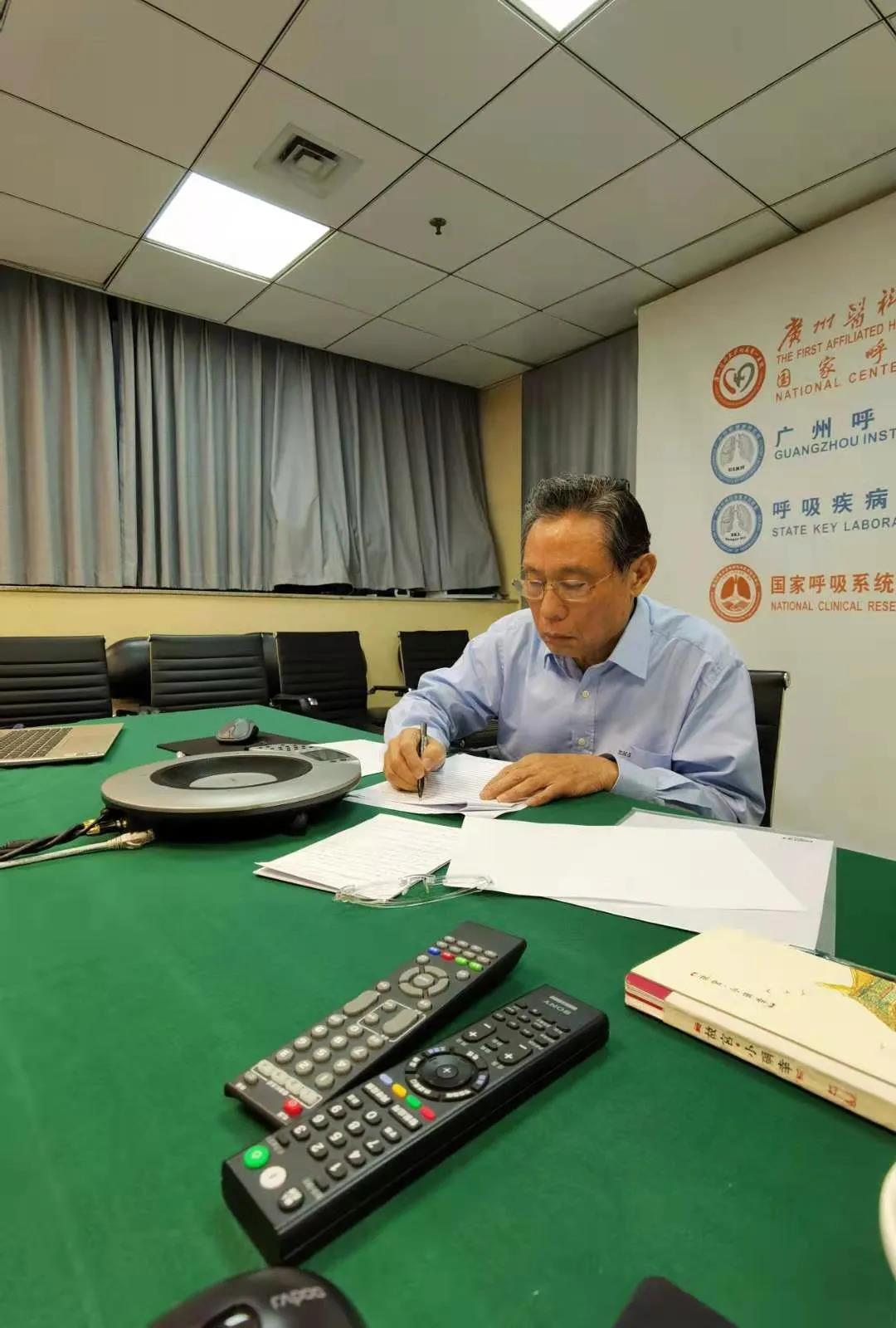 钟南山接受新华社专访 谈世卫“大流行防范和应对独立小组”报告