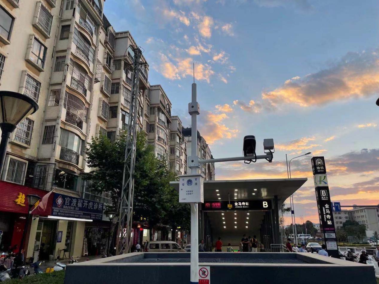 金马寺地铁站实景图通过地铁3号线,三个站即可到达东风广场站,市中心