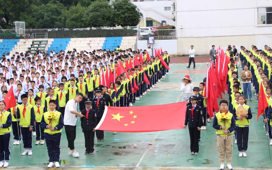 运动健康体魄活动润色童年 凤凰网