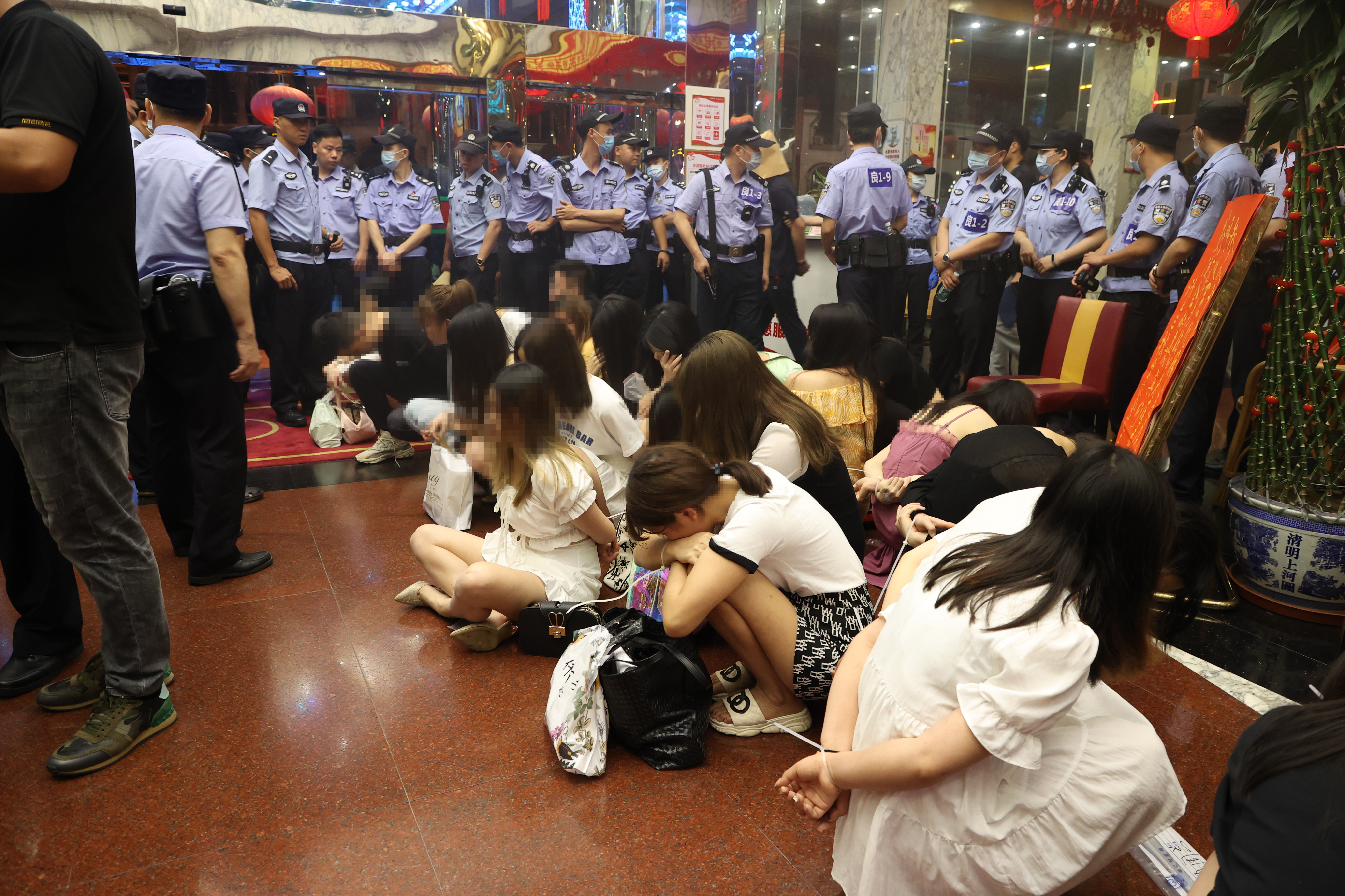 记者从广东省公安厅获悉,5月19日晚,广东省公安厅指挥汕头,佛山两地