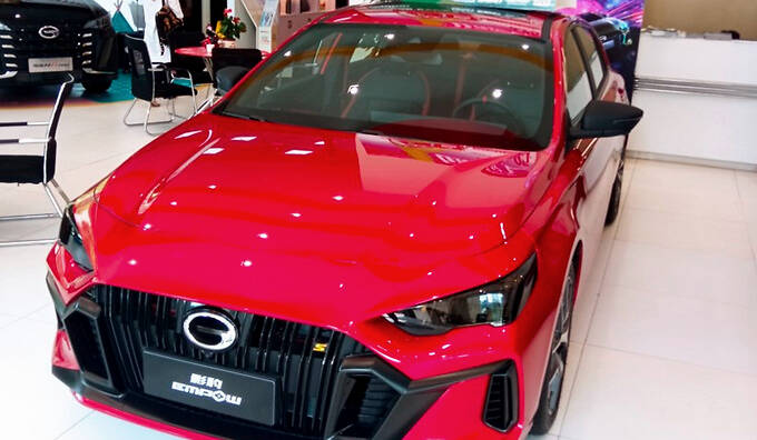 广汽传祺轿跑到店实拍,动力,尺寸超本田思域,最快7月上市