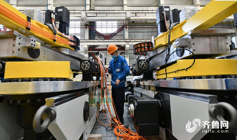 图/济南二机床集团被称为高端装备制造业中的“大国重器”