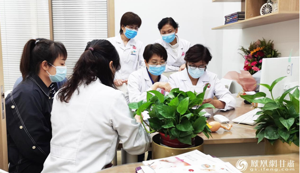 首都助孕专家坐诊 甘肃玛丽亚妇产医院门诊人气爆棚__凤凰网