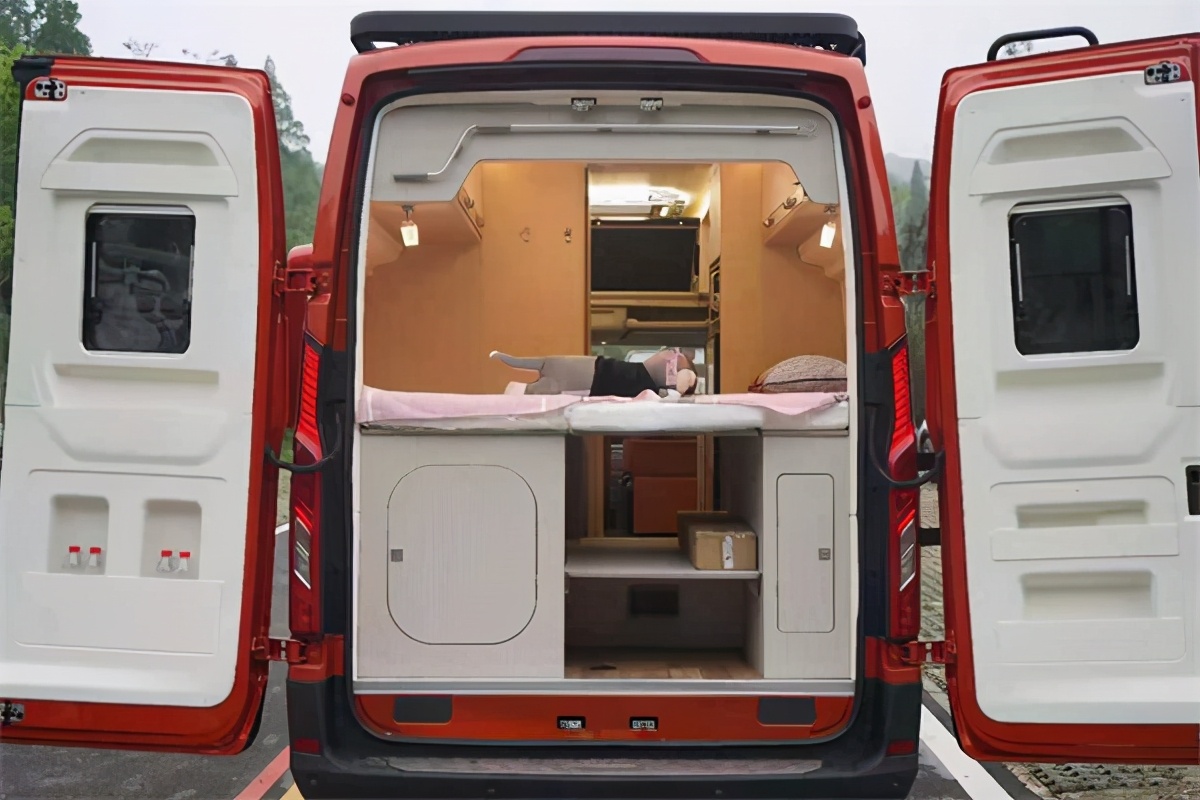 新款越野性B型旅居房车发布 瑞弗R600免焊接改装工艺