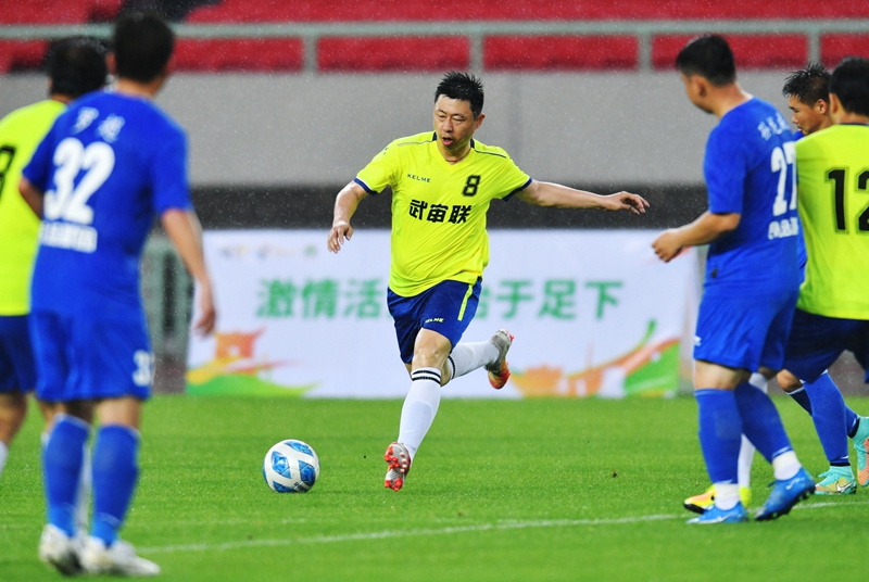 2021武汉职工足球赛在汉启幕 职业级配置加持共享足球乐事