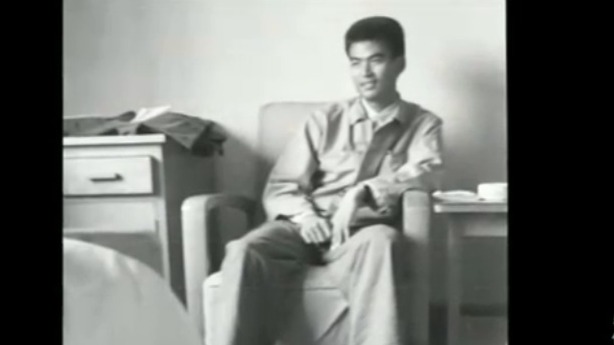 孙立哲在下乡期间，经常为缺医少药的山区老乡们行医扎针