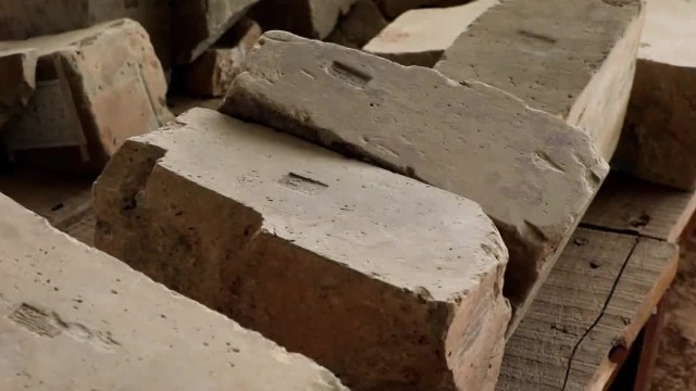 曹魏大墓：盗墓贼进入陵墓发现文物不见后，直接偷走了墓砖