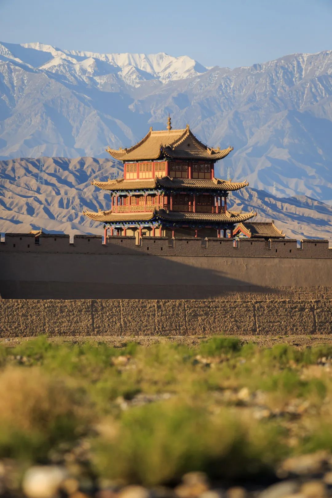 ▲ 嘉峪关，万里长城的西起点，扼守河西走廊西段的最窄处。 摄影 /李文博