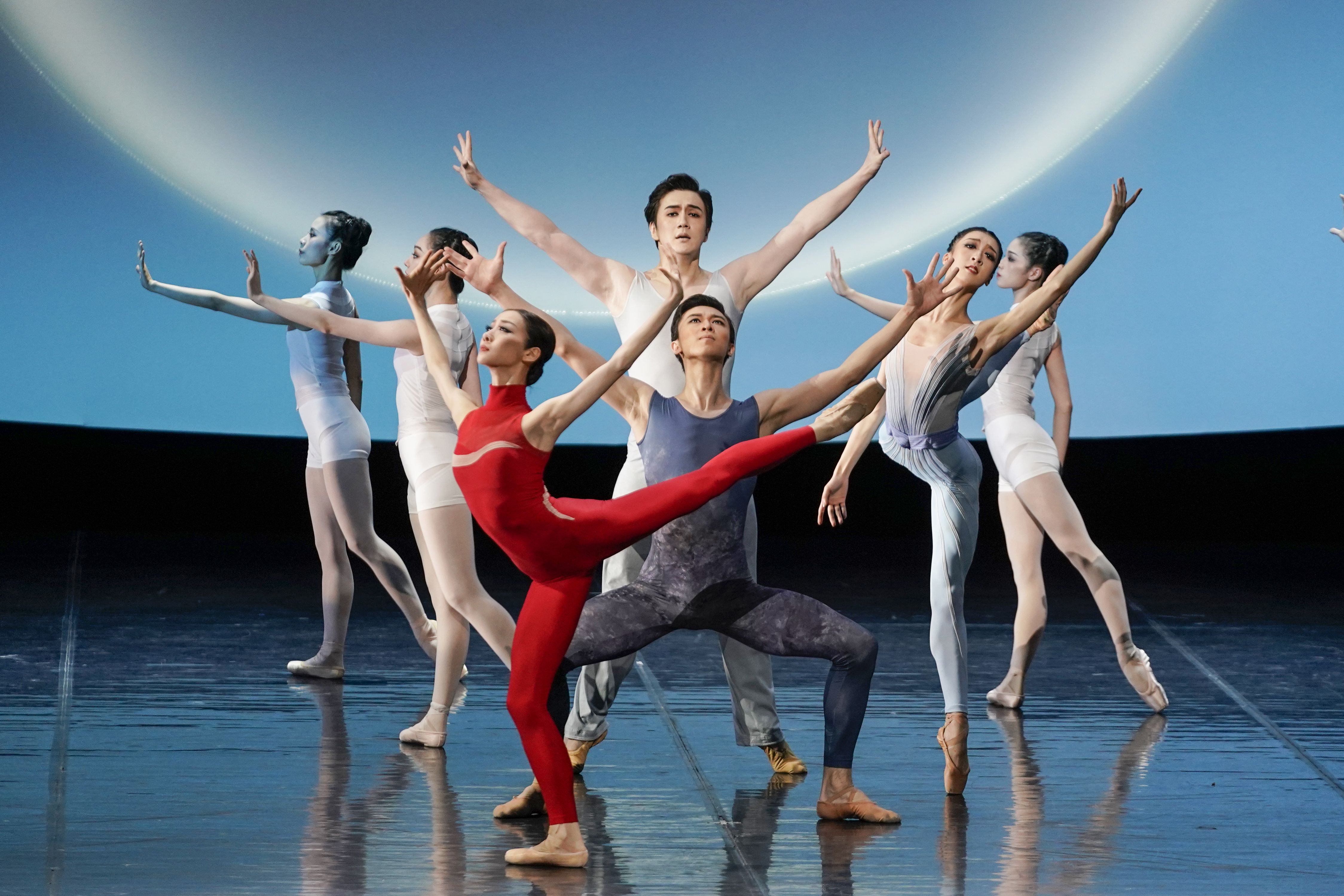中央芭蕾舞团新作大型原创交响芭蕾世纪首演