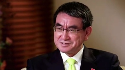 专访日本外相河野太郎，听他讲述40多年前第一次来中国的经历_凤凰网视频_凤凰网