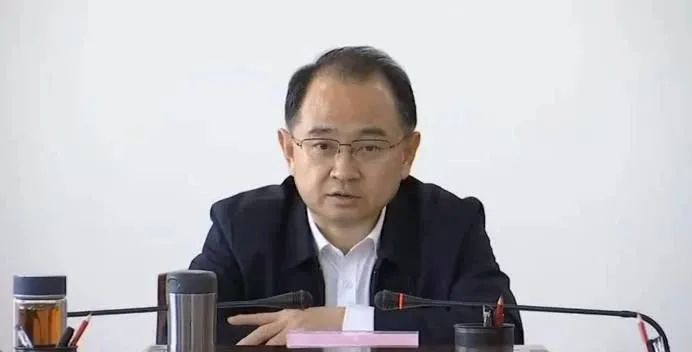 年5月,山东莱阳人,曾长期在济南任职,曾任济南市政公用事业局副局长