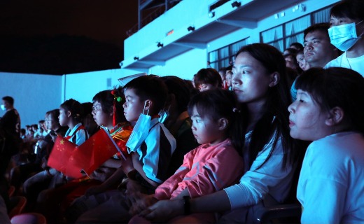 “六一”特殊课堂 China大型实景演出让陶瓷文化变得触手可及